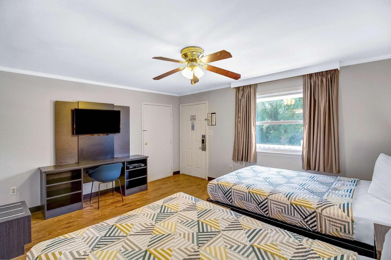 Motel 6-Front Royal, Va Екстер'єр фото